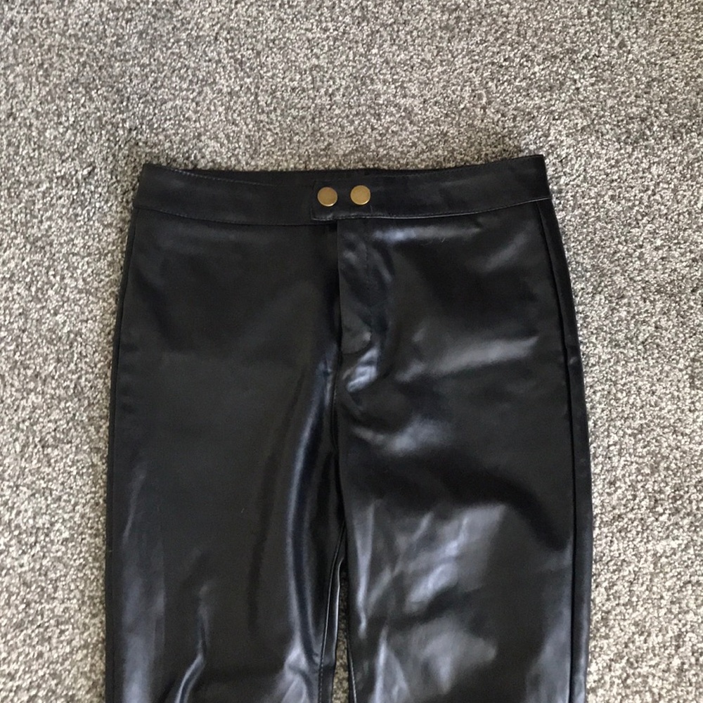Leather leggings